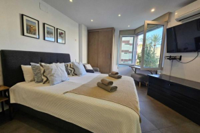 Acogedor Apartamento Moderno con Piscina en Nerja, Perfecto para una Escapada